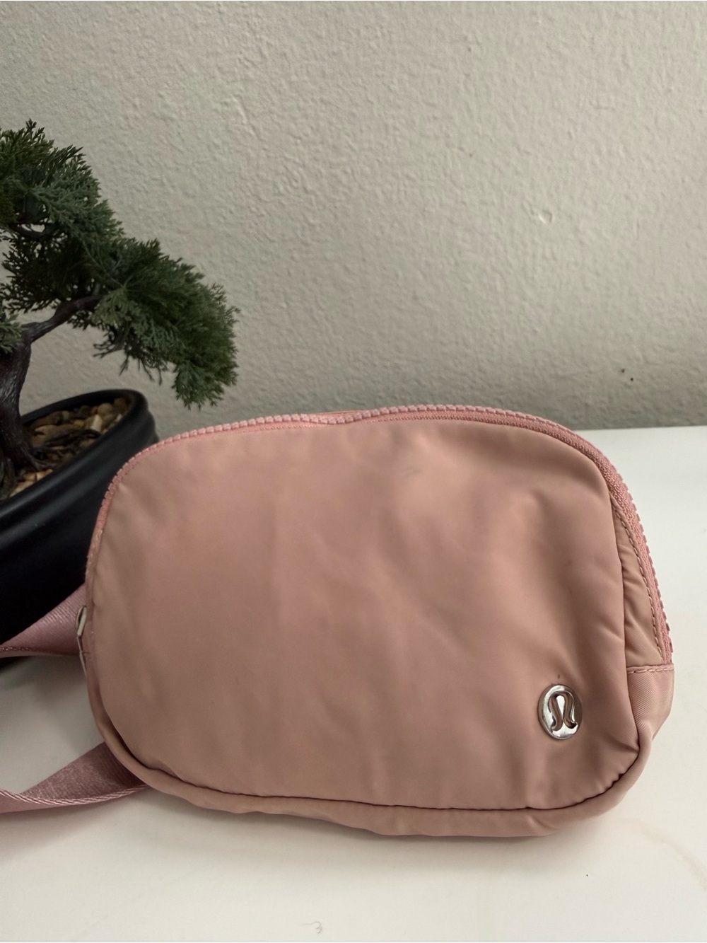 lululemon athletica everywhere Blush Pink haze Crossbody 1L Belt Bag